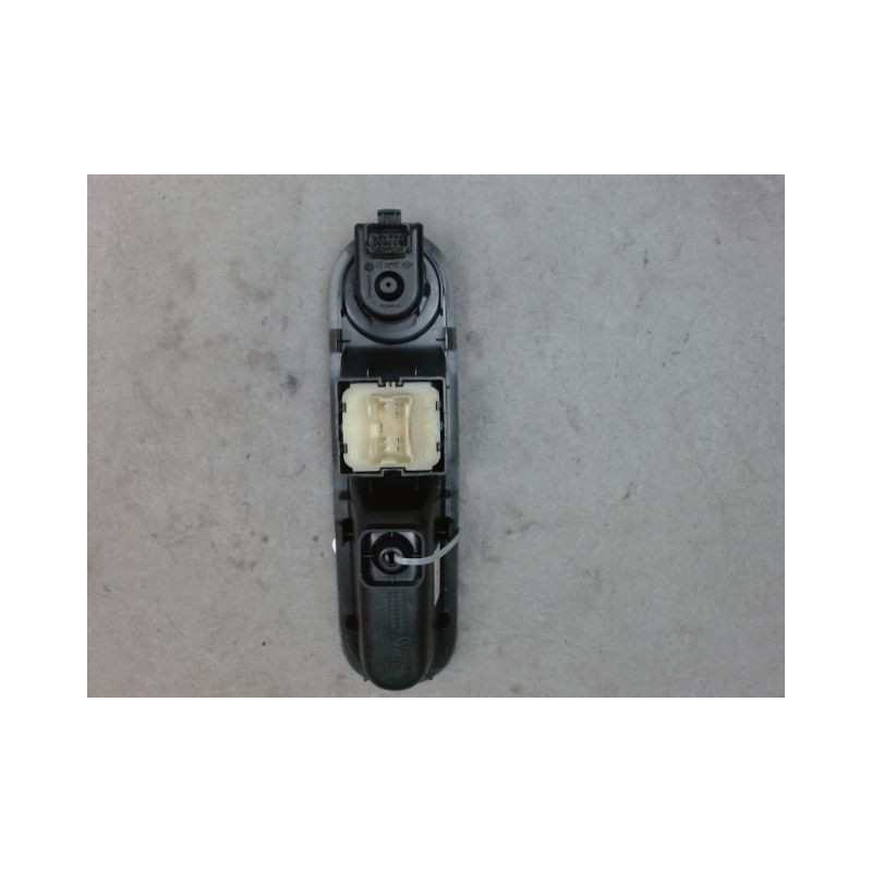 COMMANDE LEVE-GLACE PORTE AVG RENAULT TWINGO