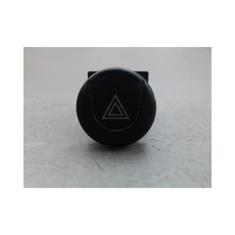 BOUTON DE WARNING CITROEN BERLINGO