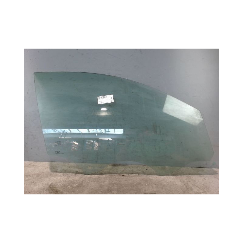 GLACE PORTE AVD PEUGEOT 208