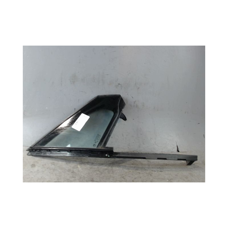 GLACE FIXE PORTE AVD PEUGEOT 208
