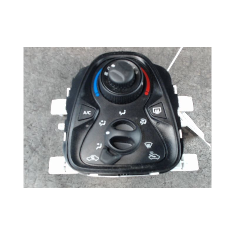 COMMANDE DE CHAUFFAGE TOYOTA AYGO 5P