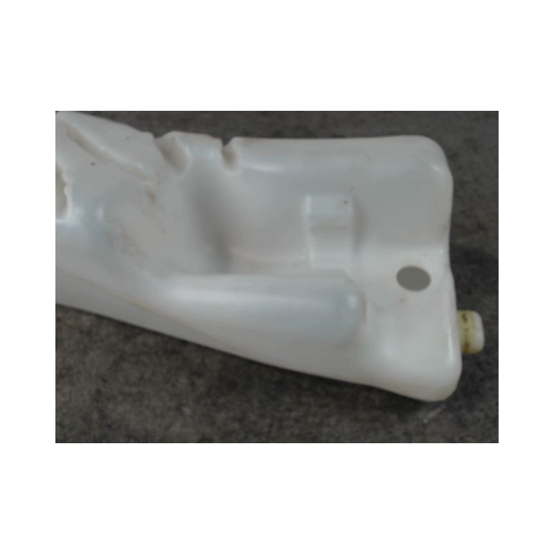 RESERVOIR LAVE-GLACE AVANT RENAULT CLIO III 2009-