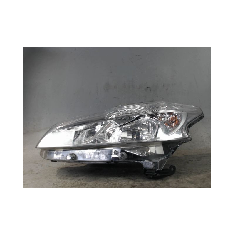 PHARE GAUCHE PEUGEOT 208
