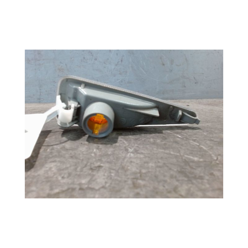 REPETITEUR AILE GAUCHE DACIA SANDERO 2008-