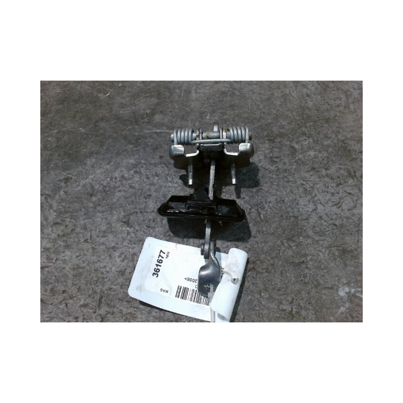 TIRANT PORTE AVANT DROIT DACIA SANDERO 2008-