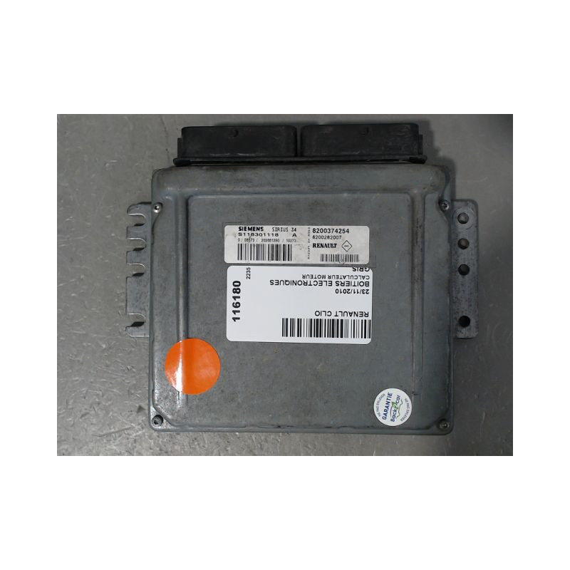 CALCULATEUR MOTEUR RENAULT CLIO