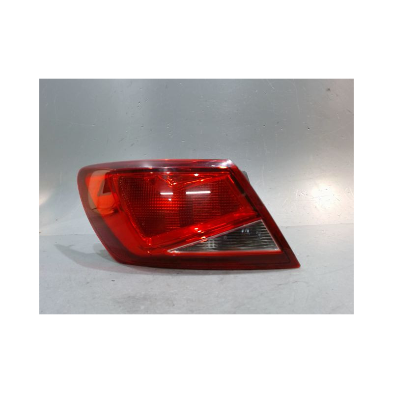 FEU ARRIERE GAUCHE  SEAT LEON