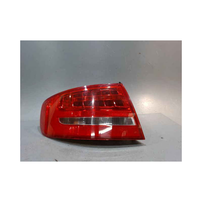 FEU ARRIERE GAUCHE  AUDI A4