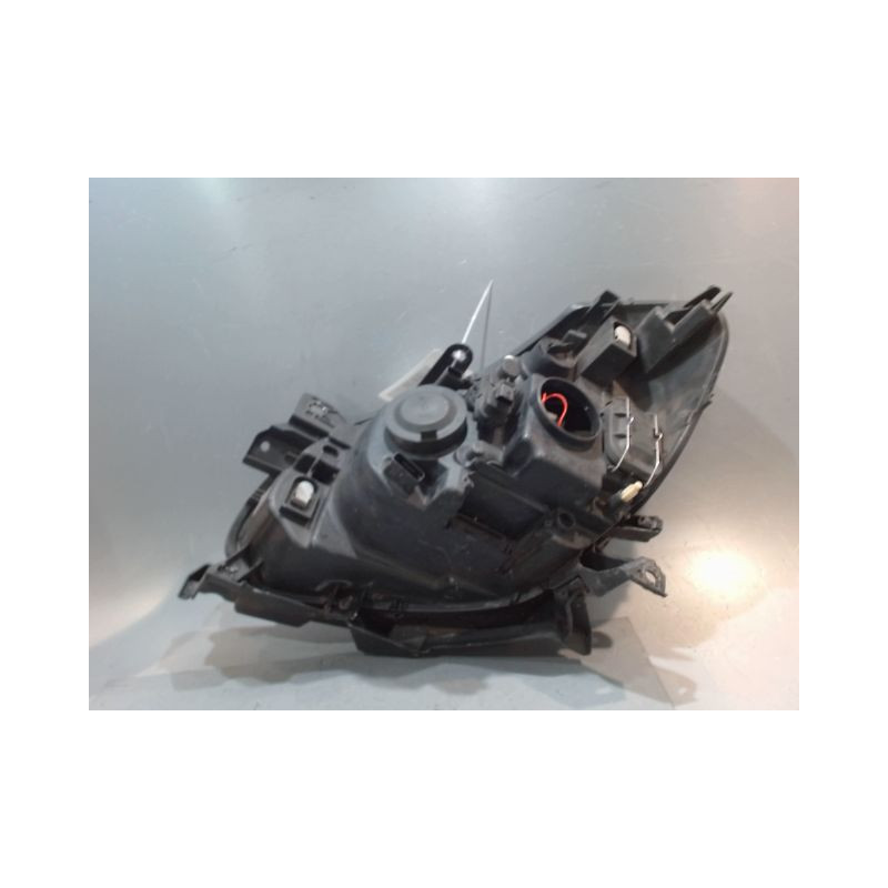 PHARE DROIT RENAULT CLIO III