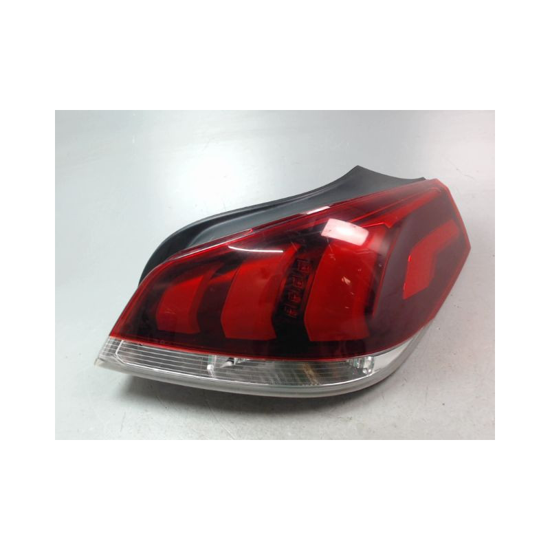FEU ARRIERE DROIT PEUGEOT 508 2010-