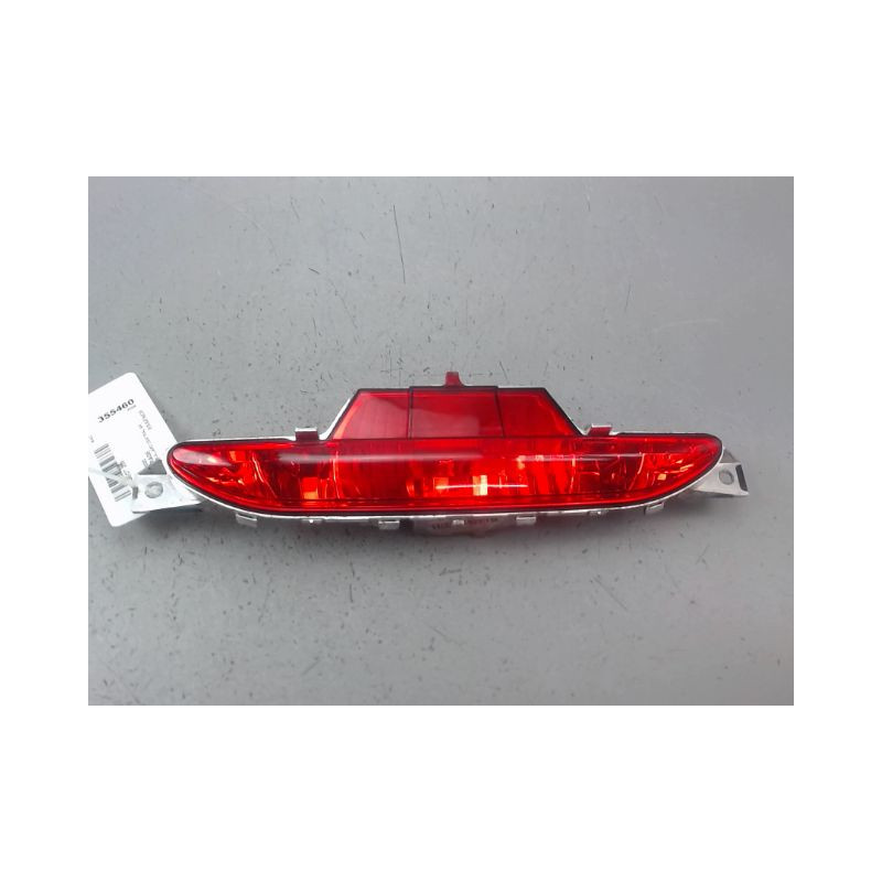 FEU BROUILLARD CENTRAL ARRIERE PEUGEOT 208