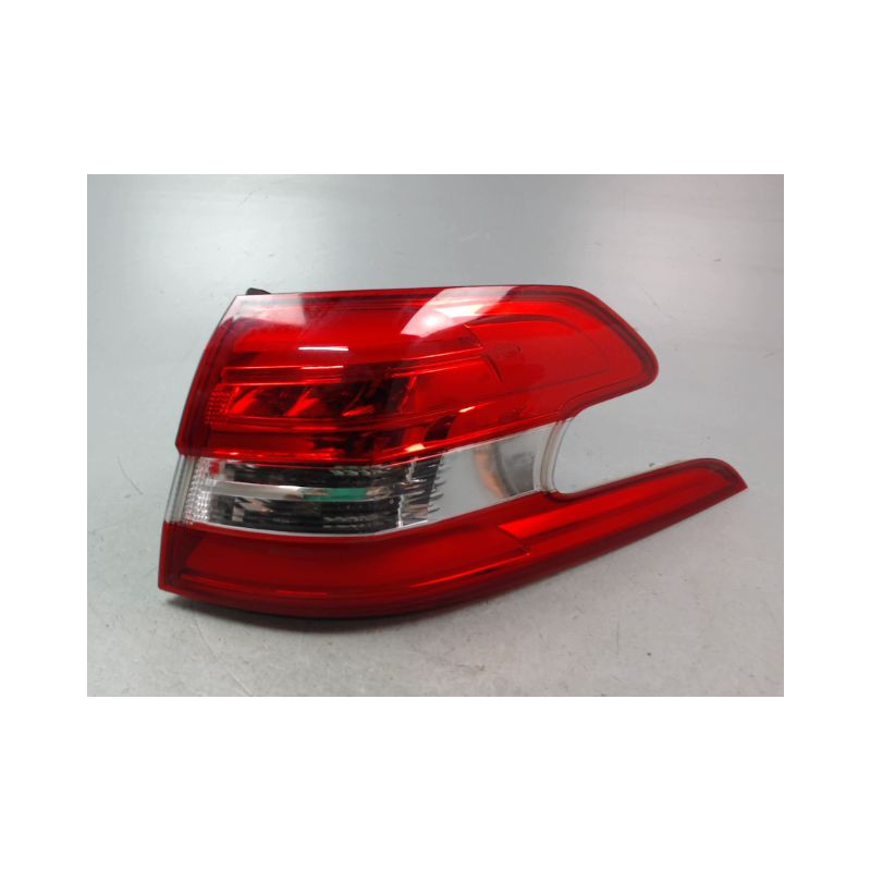 FEU ARRIERE DROIT PEUGEOT 308 SW 2008-