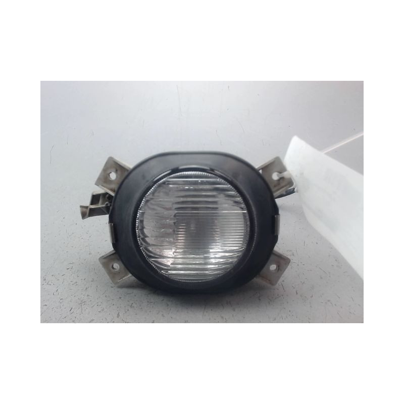 PHARE ANTIBROUILLARD AVANT DROIT SUZUKI WAGON-R BREAK Phase 2 2000-2007