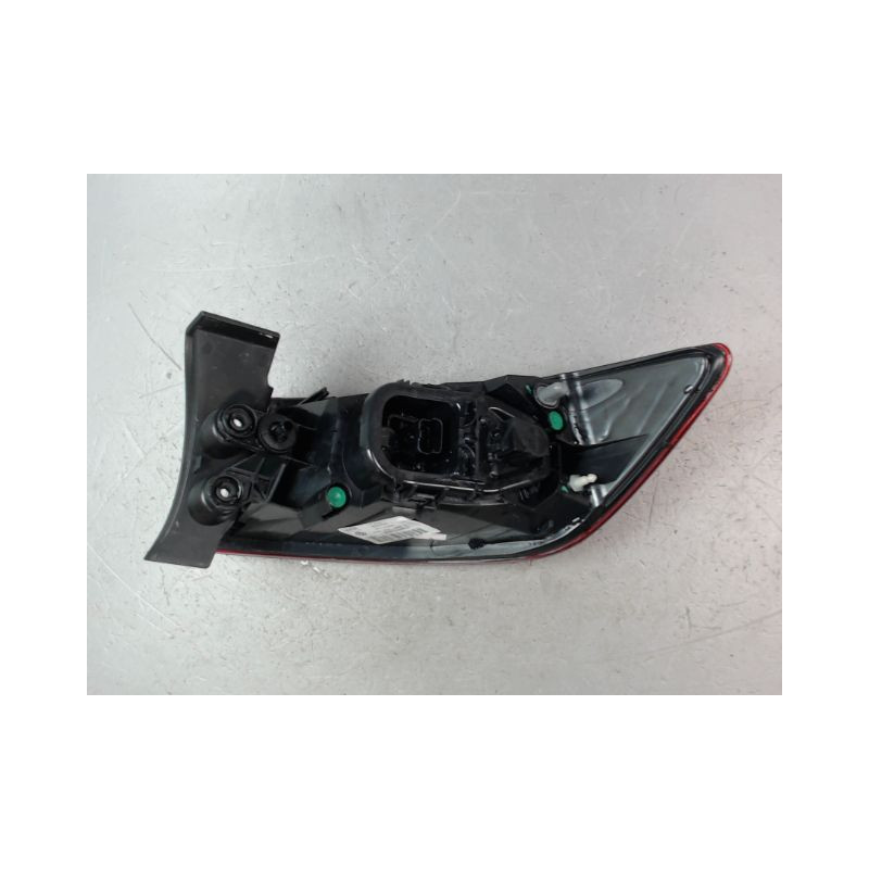 FEU ARRIERE GAUCHE  RENAULT CLIO IV Phase 1 2012-...