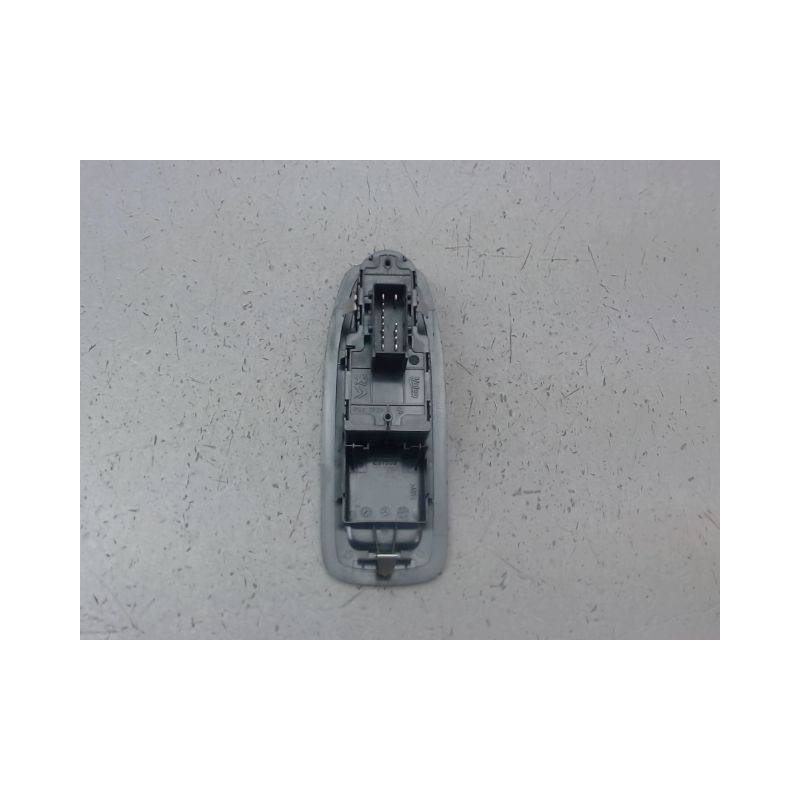COMMANDE LEVE-GLACE PORTE AVG PEUGEOT 208 2012-...