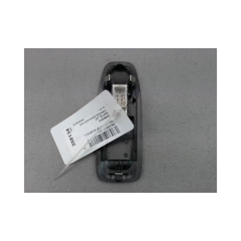 COMMANDE LEVE-GLACE PORTE AVD PEUGEOT 208 2012-...