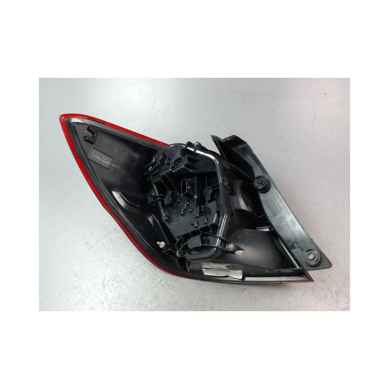 FEU ARRIERE DROIT FORD KA+