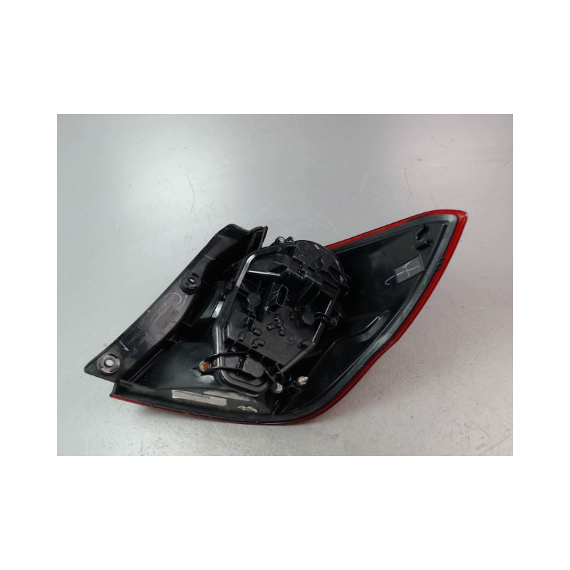 FEU ARRIERE GAUCHE  FORD KA+