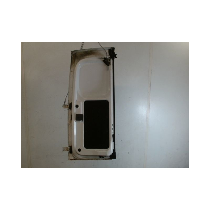 PORTE BATTANTE ARRIERE DROIT NISSAN NV200