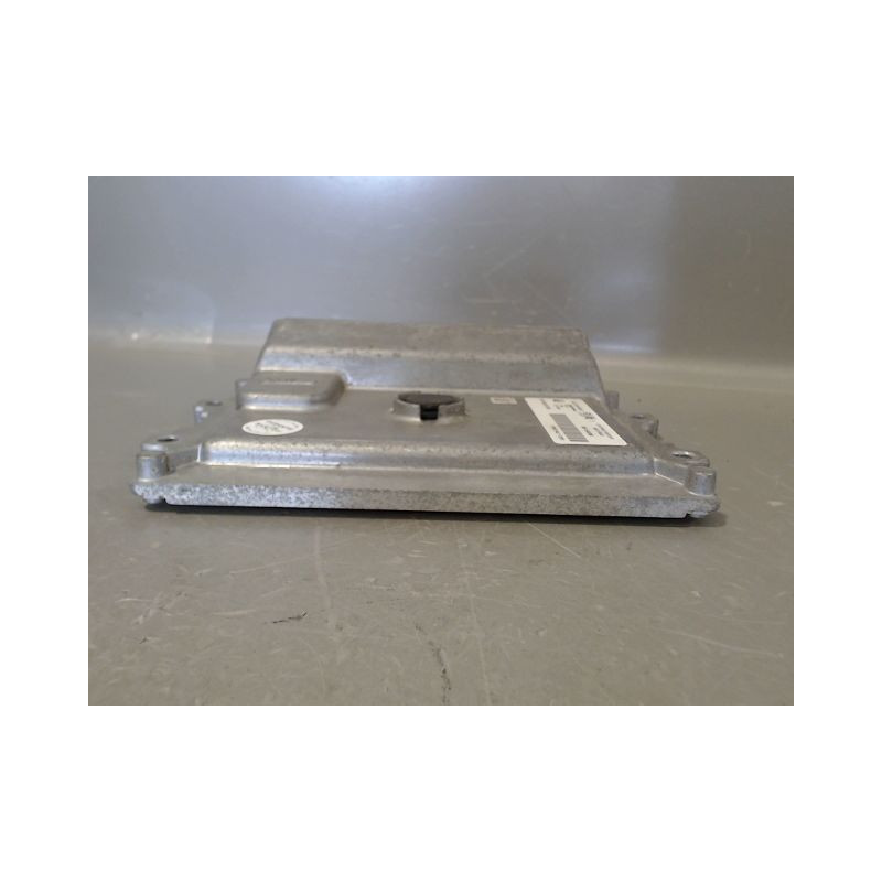 CALCULATEUR MOTEUR PEUGEOT 208