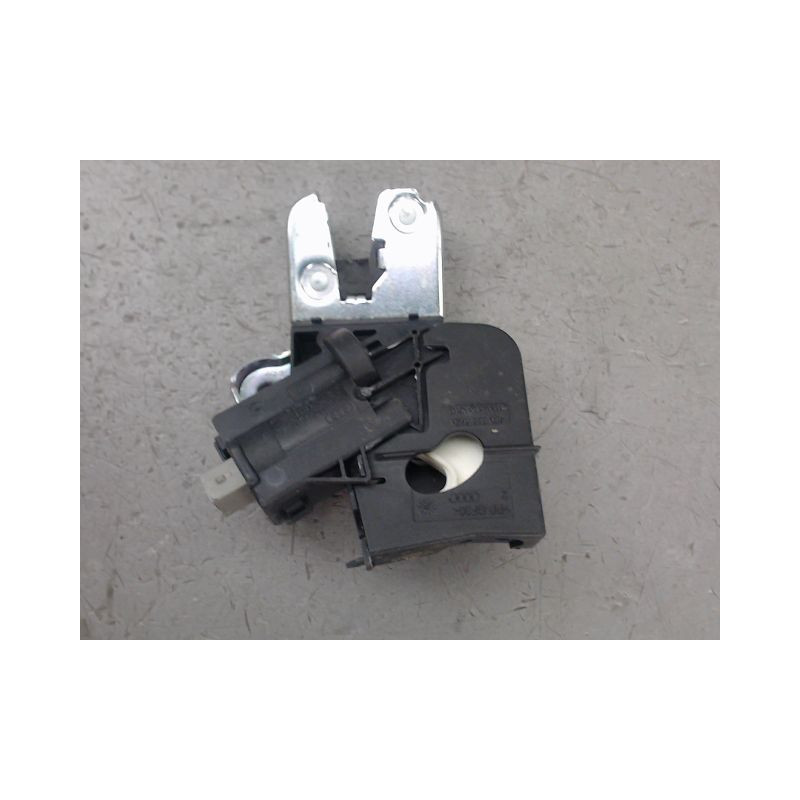 SERRURE COFFRE ARRIERE AUDI A5