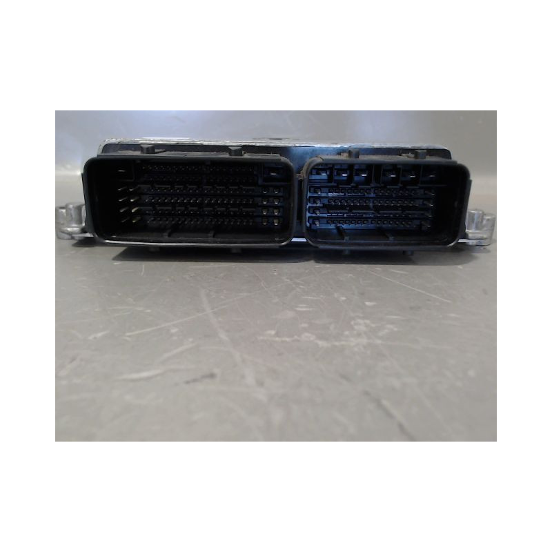 CALCULATEUR MOTEUR PEUGEOT 208