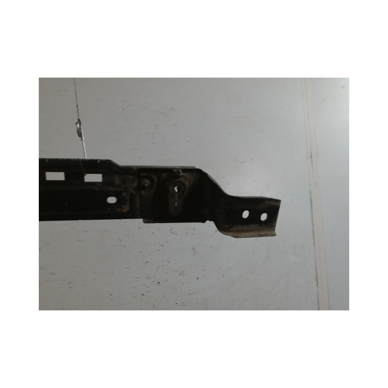 TRAVERSE INFERIEURE ARMATURE AVANT CITROEN JUMPY
