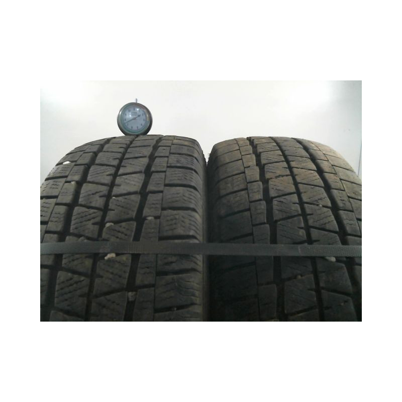 Paire de pneus FALKEN EUROWINTER VANO1 205 70 15 106 R