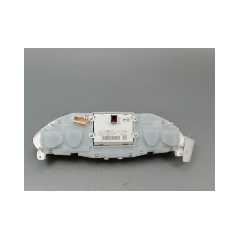 BLOC COMPTEURS PEUGEOT 2008 Phase 1 2013-...