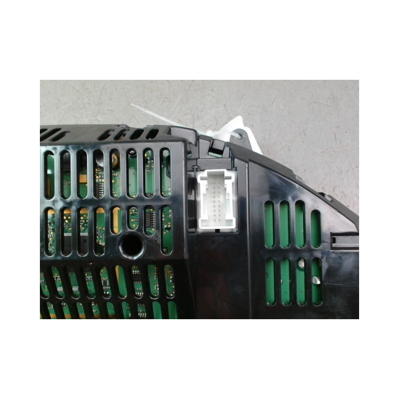 BLOC COMPTEURS MERCEDES CLASSE C 2007-