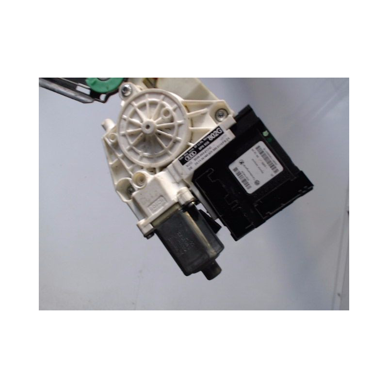MECANISME+MOTEUR LEVE-GLACE AVANT DROIT AUDI A3 SPORTBACK QUATTRO 2004-