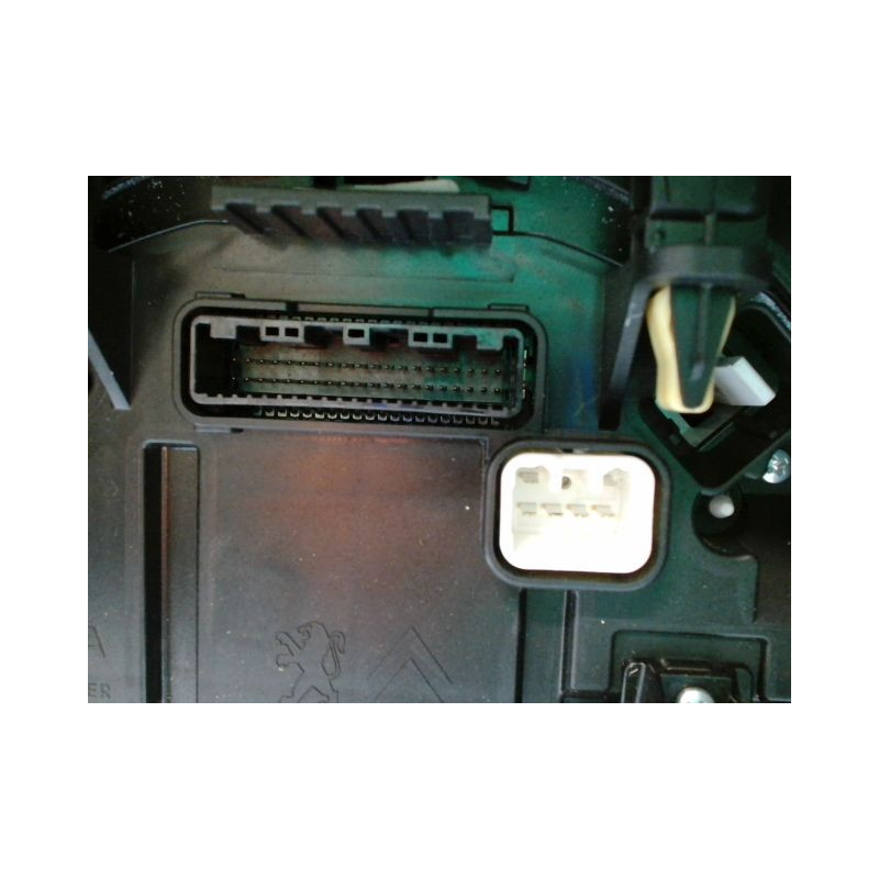 BLOC COMPTEURS TOYOTA AYGO 3P