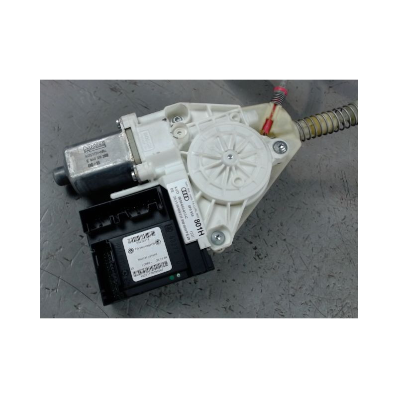 MECANISME+MOTEUR LEVE-GLACE AVANT GAUCHE AUDI A3 2003-