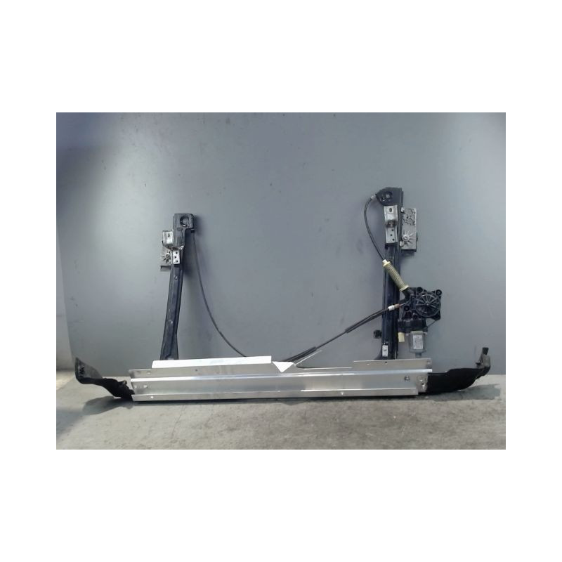 MECANISME+MOTEUR LEVE-GLACE AVANT DROIT MINI MINI 2006-