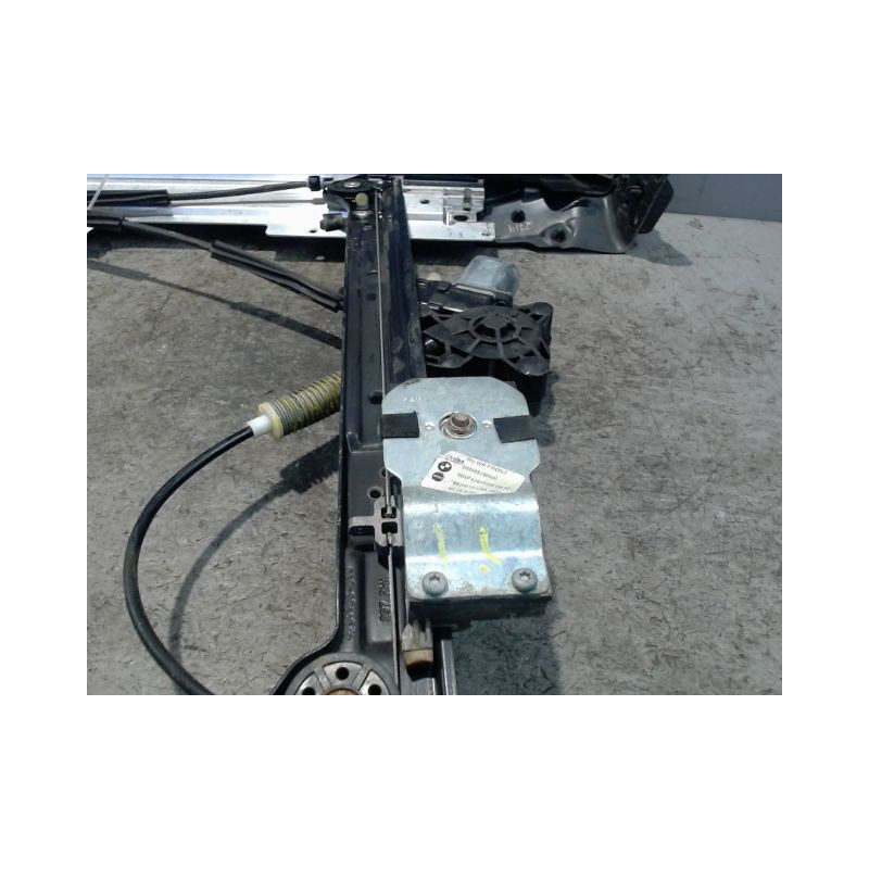 MECANISME+MOTEUR LEVE-GLACE AVANT DROIT MINI MINI 2006-