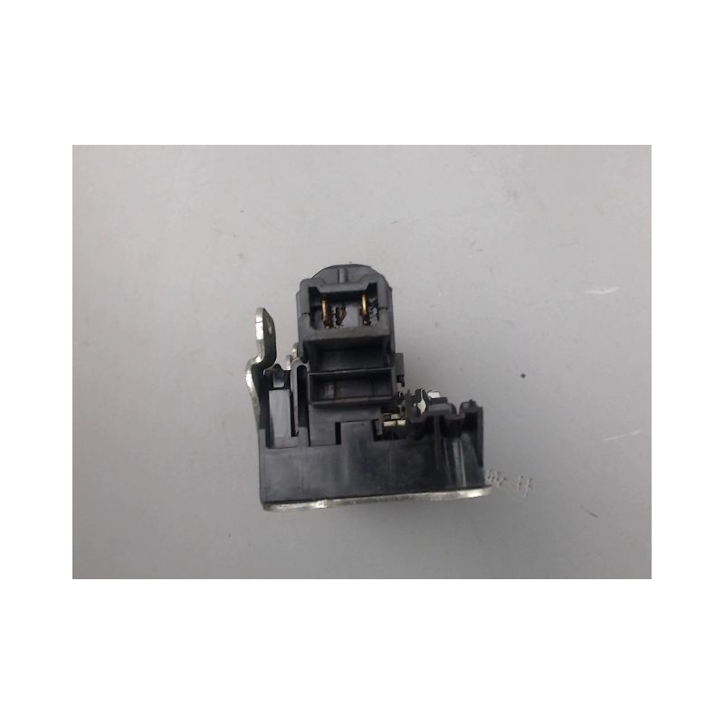 SYSTEME CONDAMNATION AVANT GAUCHE IVECO 35C15