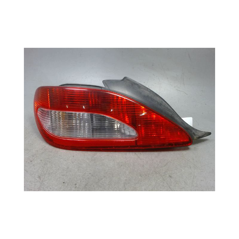 FEU ARRIERE GAUCHE  PEUGEOT 406 COUPE 97-04