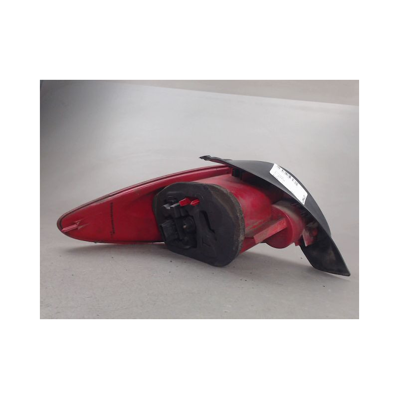 FEU ARRIERE DROIT PEUGEOT 206