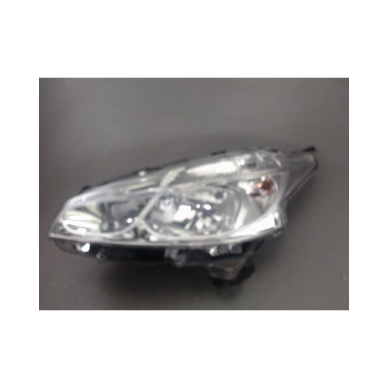 PHARE GAUCHE PEUGEOT 208