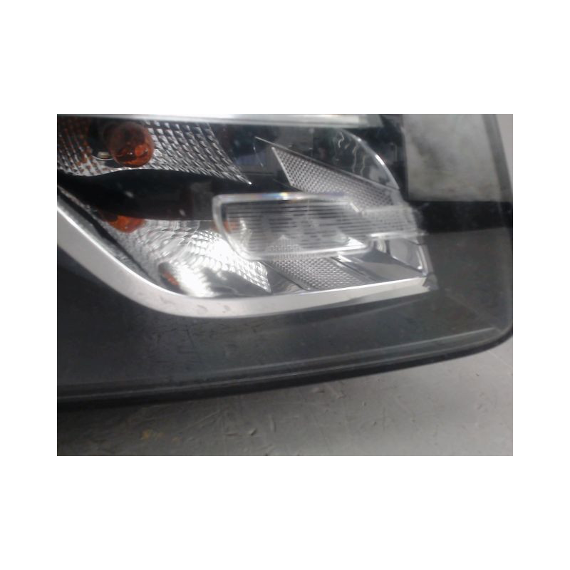 PHARE DROIT AUDI Q5