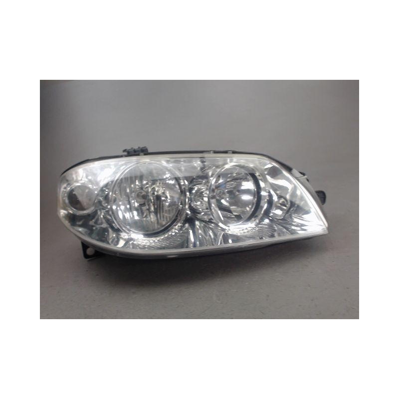 PHARE DROIT FIAT PUNTO