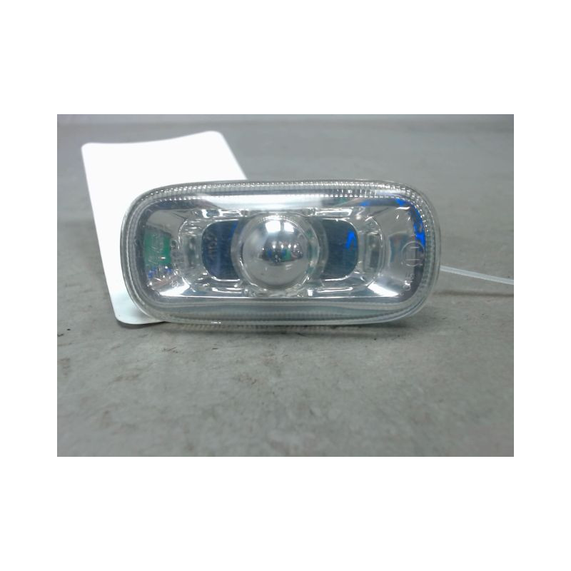 REPETITEUR AILE DROIT AUDI A3 2003-