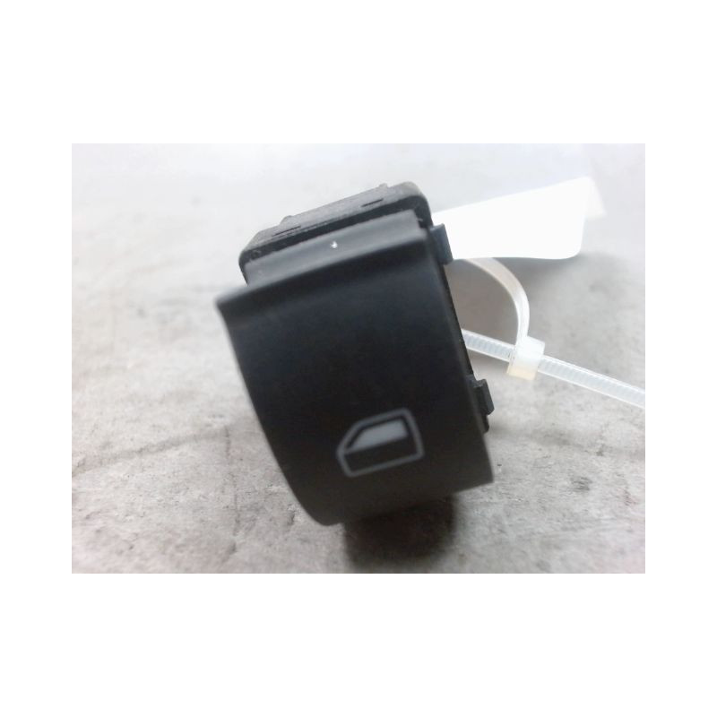 COMMANDE LEVE-GLACE PORTE AVD AUDI A3 2003-