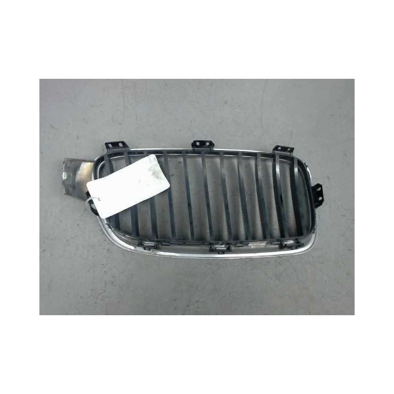 GRILLE CALANDRE GAUCHE BMW SERIE 3