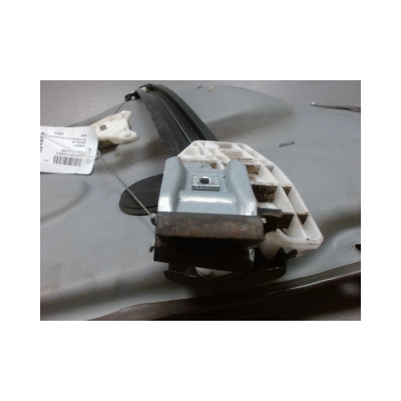 MECANISME+MOTEUR LEVE-GLACE ARRIERE DROIT MERCEDES CLASSE B 2008-