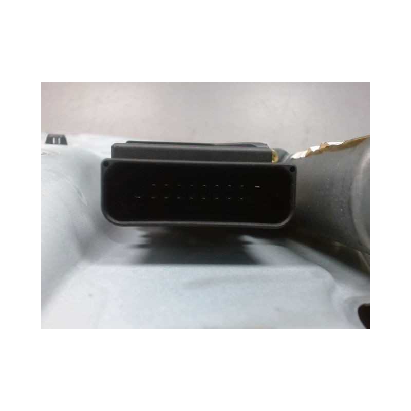 MECANISME+MOTEUR LEVE-GLACE ARRIERE DROIT VOLKSWAGEN GOLF