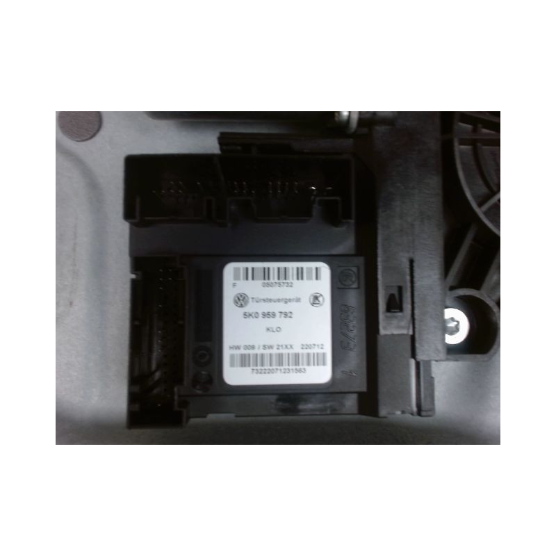 MECANISME+MOTEUR LEVE-GLACE AVANT DROIT VOLKSWAGEN TOURAN