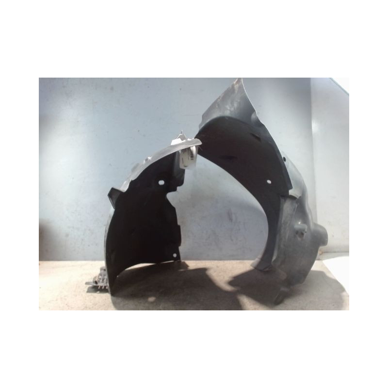 PARE-BOUE AVANT GAUCHE RENAULT MODUS 2004-2007