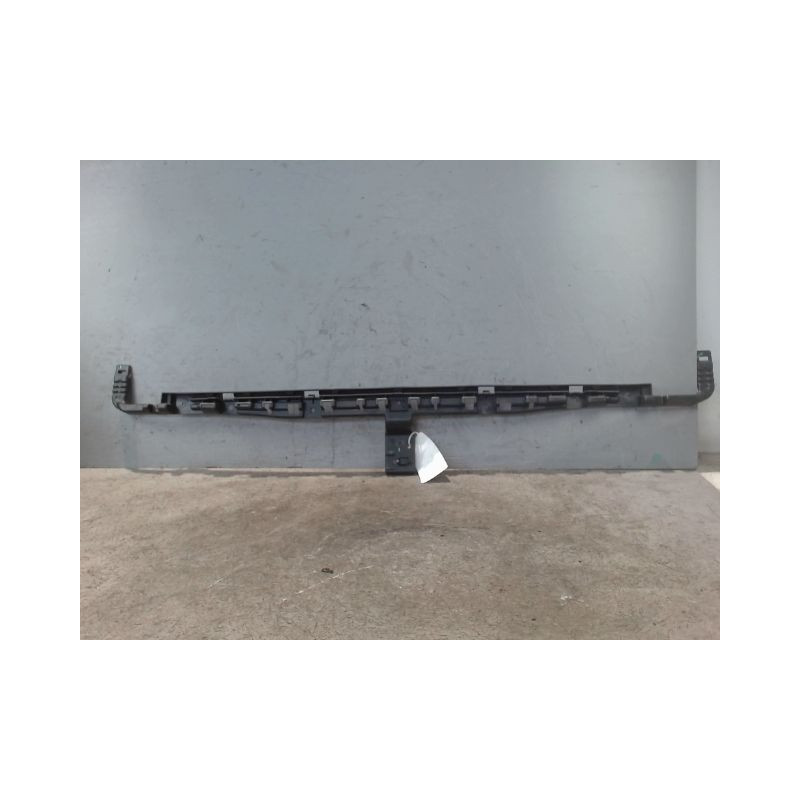 SUPPORT CENTRAL PARE-CHOC ARRIERE  FIAT 500 2007-