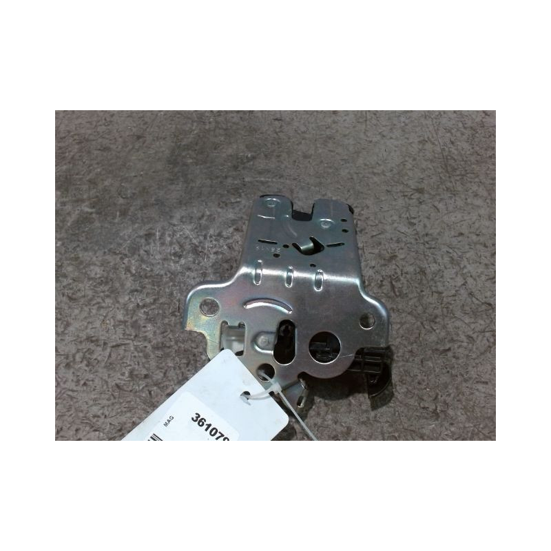 SERRURE HAYON  SKODA OCTAVIA 2008-